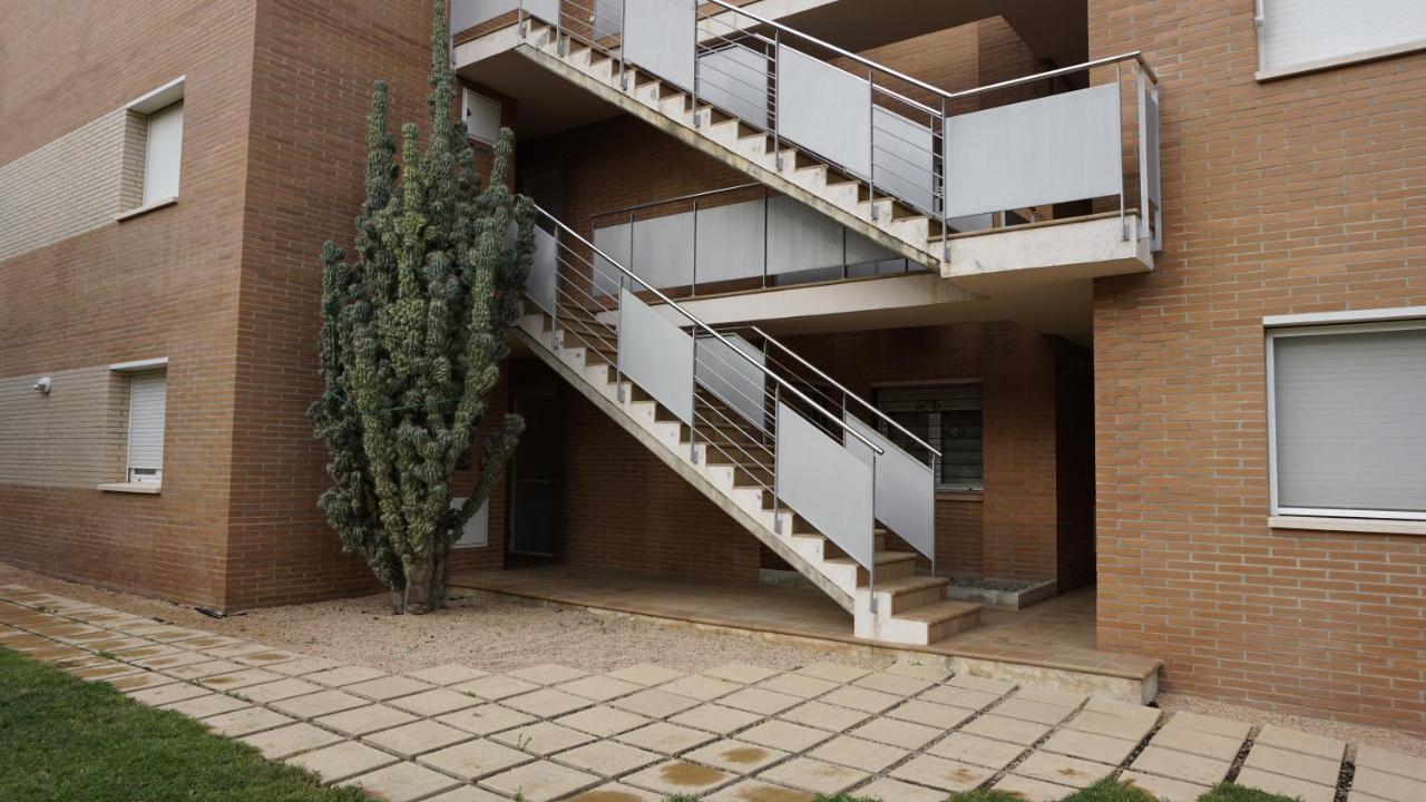 Encantador Apartamento familiar 4 px con Terraza, Parking y Wi-fi en Llançà Exterior foto