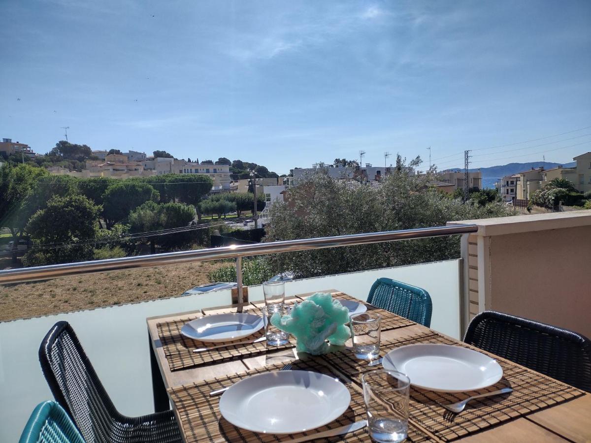 Encantador Apartamento familiar 4 px con Terraza, Parking y Wi-fi en Llançà Exterior foto
